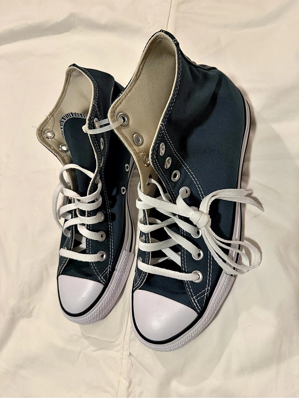Converse Chuck Taylor All Star High Top Sneakers in Black & White US 8.5 M, 10.5